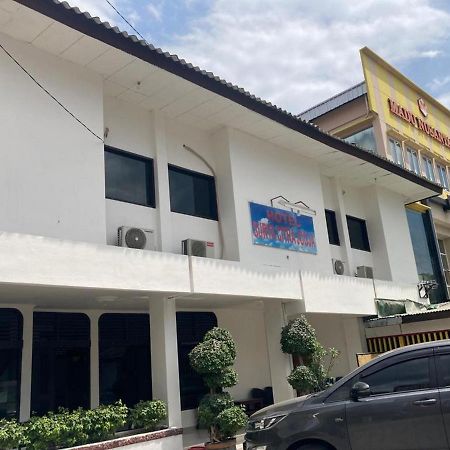 Hotel Surya Citra Jogja A Mitra Reddoorz يوغياكارتا المظهر الخارجي الصورة