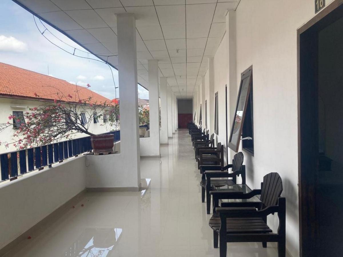 Hotel Surya Citra Jogja A Mitra Reddoorz يوغياكارتا المظهر الخارجي الصورة